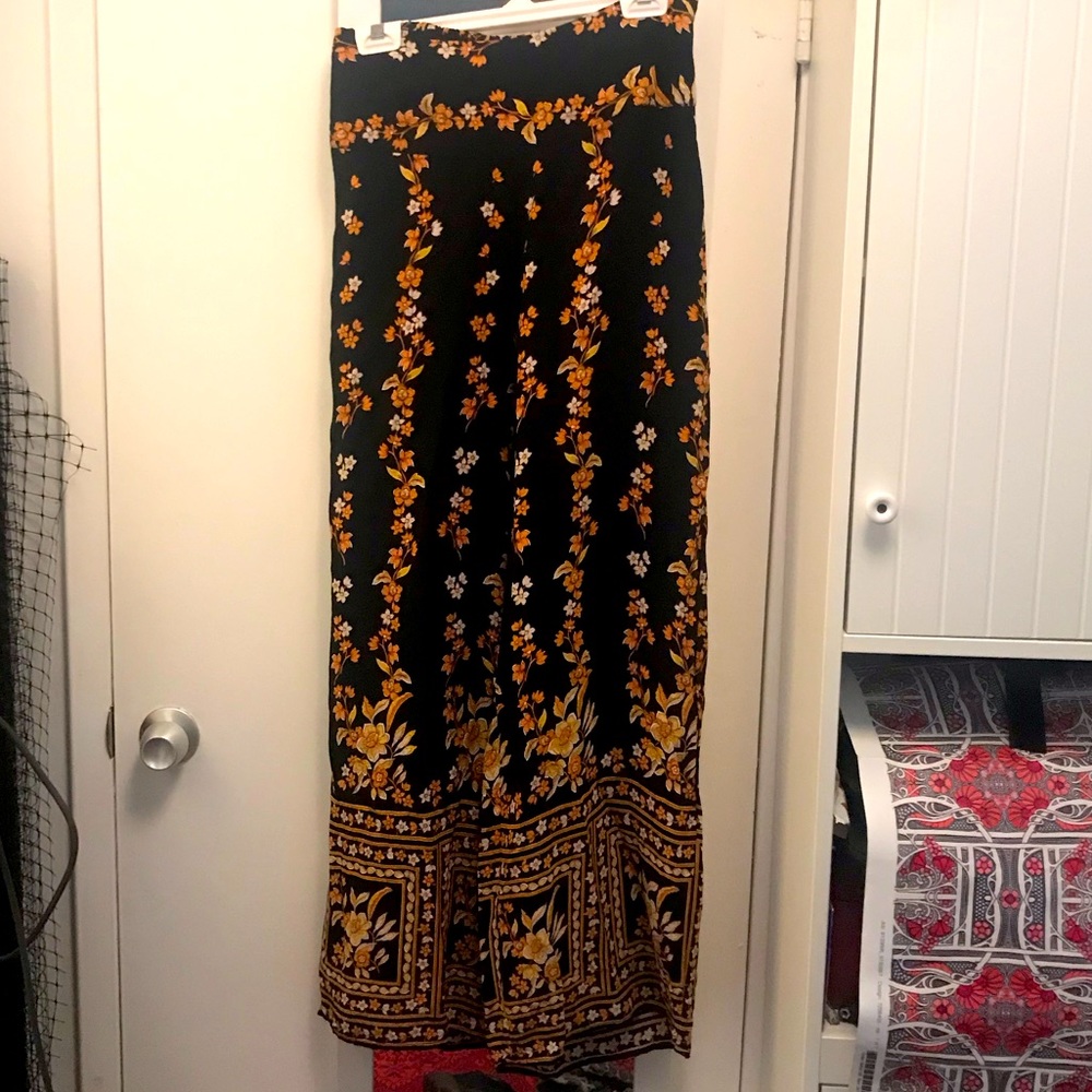 Floral wide leg slacks
